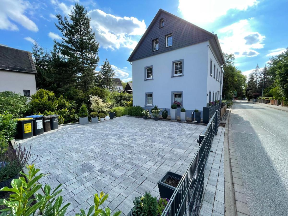 Ferienhaus Villa Adelsberg Mit Dachterrasse In Zentraler Lage Fuer Bis Zu 10 Personen Chemnitz Esterno foto