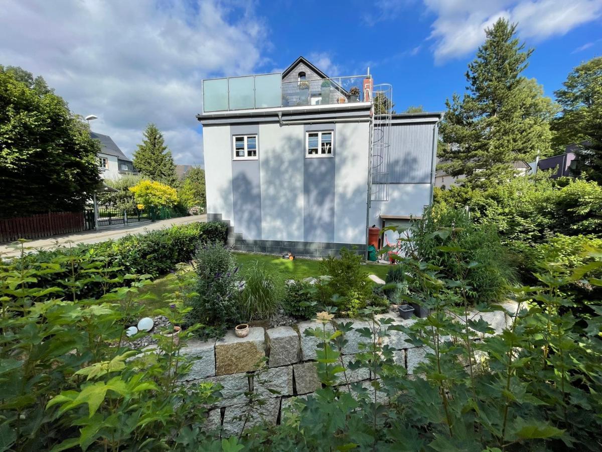 Ferienhaus Villa Adelsberg Mit Dachterrasse In Zentraler Lage Fuer Bis Zu 10 Personen Chemnitz Esterno foto
