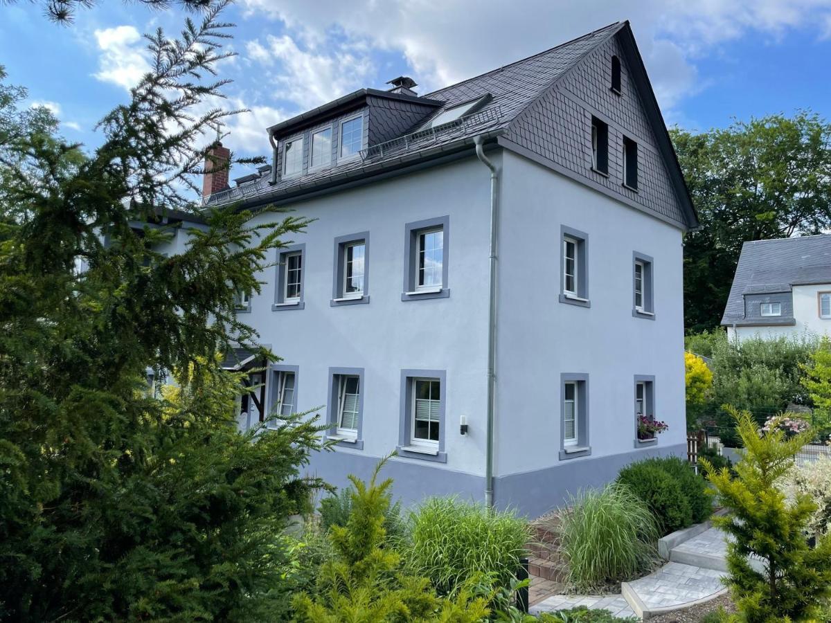 Ferienhaus Villa Adelsberg Mit Dachterrasse In Zentraler Lage Fuer Bis Zu 10 Personen Chemnitz Esterno foto