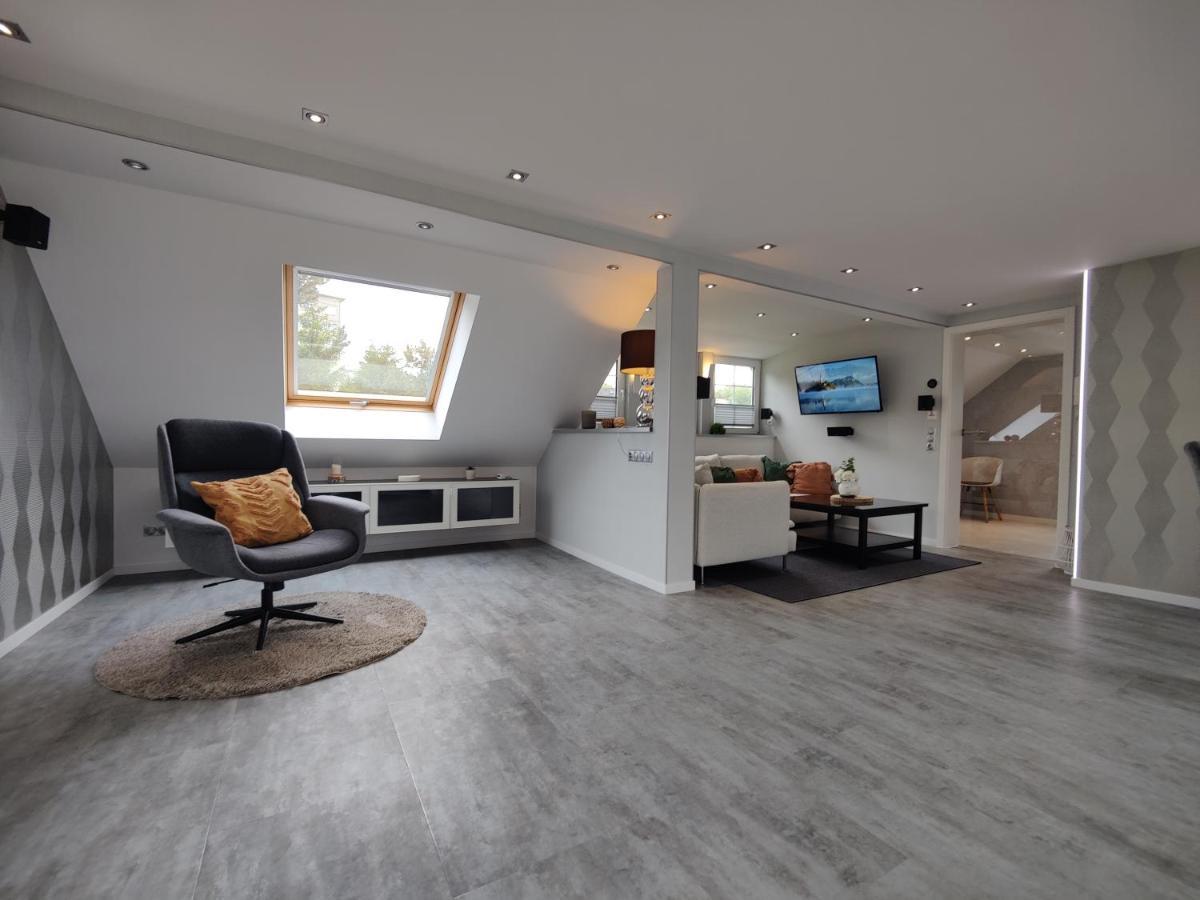 Ferienhaus Villa Adelsberg Mit Dachterrasse In Zentraler Lage Fuer Bis Zu 10 Personen Chemnitz Esterno foto