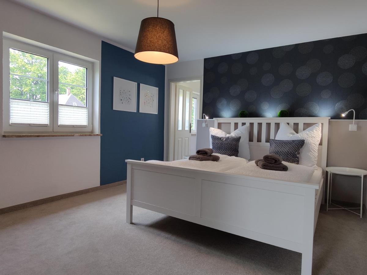 Ferienhaus Villa Adelsberg Mit Dachterrasse In Zentraler Lage Fuer Bis Zu 10 Personen Chemnitz Esterno foto