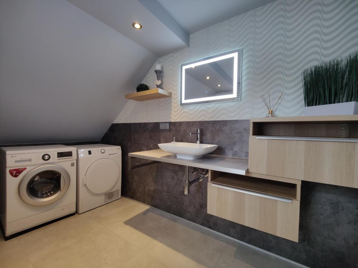 Ferienhaus Villa Adelsberg Mit Dachterrasse In Zentraler Lage Fuer Bis Zu 10 Personen Chemnitz Esterno foto