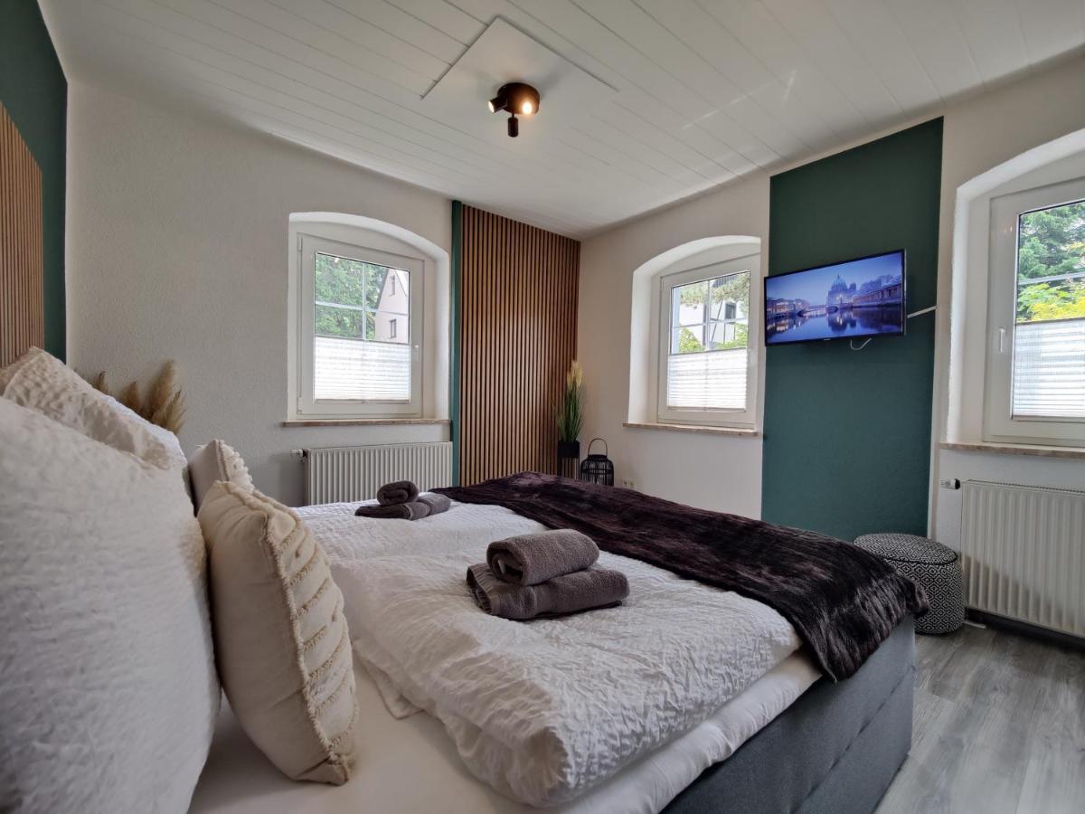Ferienhaus Villa Adelsberg Mit Dachterrasse In Zentraler Lage Fuer Bis Zu 10 Personen Chemnitz Esterno foto